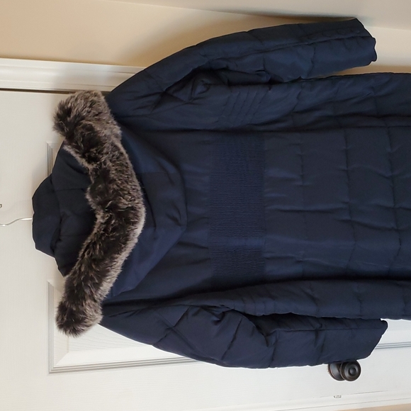 Women's Vegan Down Puffer Winter Coat (Long Length) - Picture 10 of 17